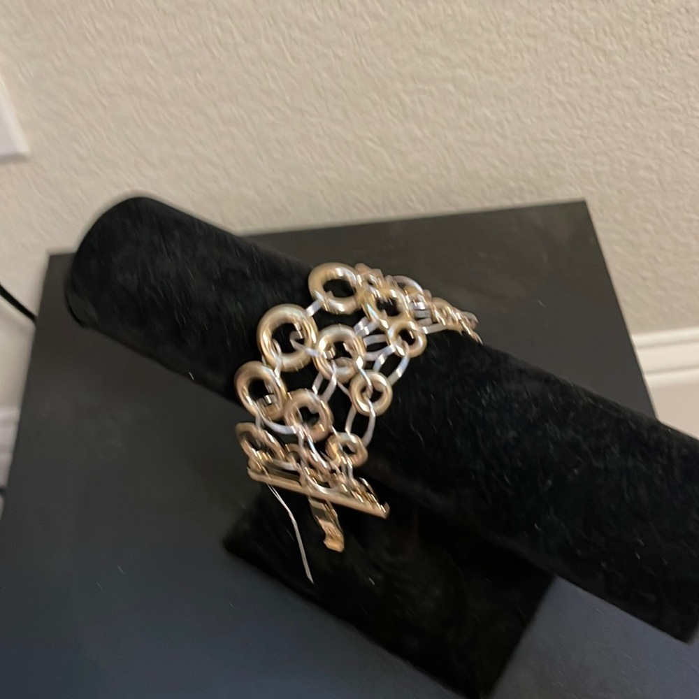 Chain reaction bracelet gold